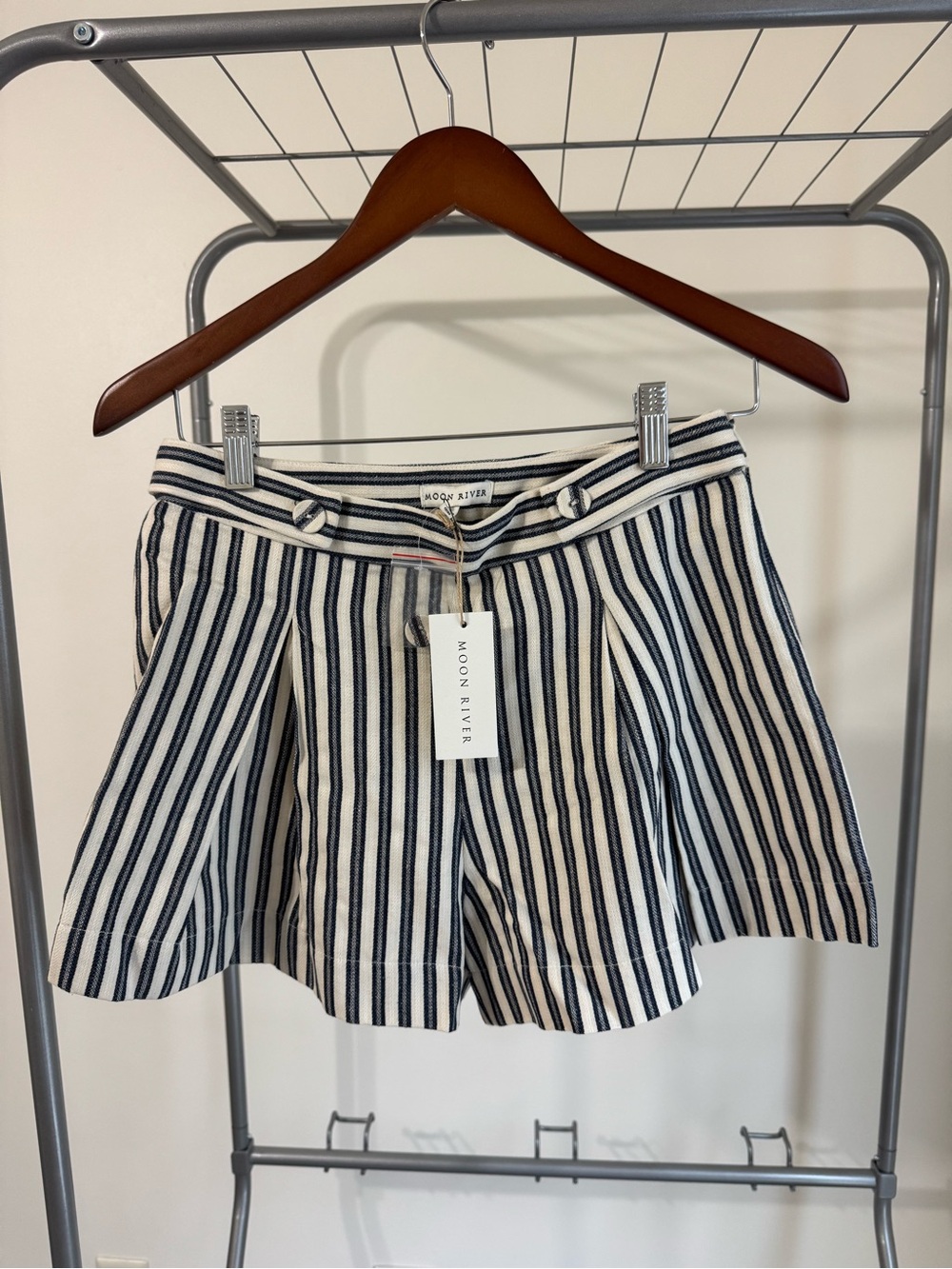 Moon River Striped Linen Blend Shorts Small Navy Cream High Rise Coastal Preppy